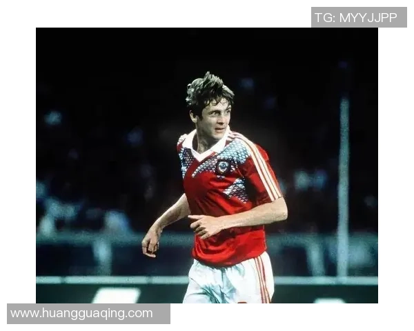 苏联足球传奇人物大揭秘，看看哪些男足球星成就了历史的辉煌